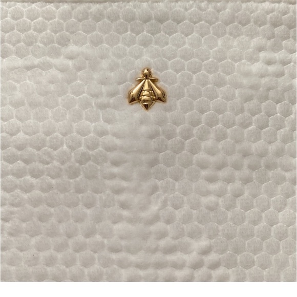 Guerlain Paris Makeup Bag 🐝 Soft White Makeup Pouch 9” Retail $40 NWOT - Picture 6 of 8